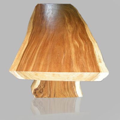 Tisch aus Suar-Holz